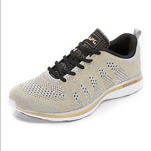 APL tech look pro sneakers